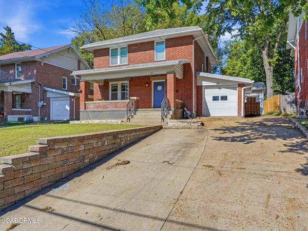 920 MOREAU DRIVE, Jefferson City, MO 65101