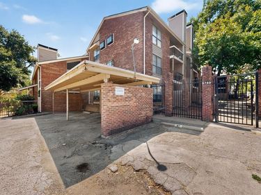 5750 Phoenix Drive , Unit 6, Dallas, TX 75231