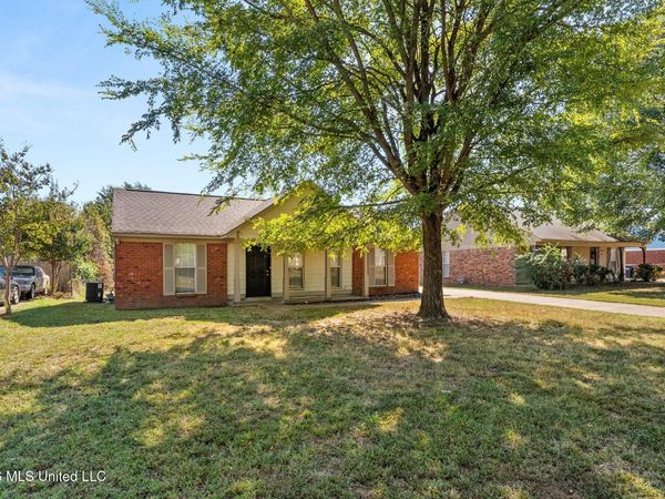 6070 Somerset Drive, Horn Lake, MS 38637