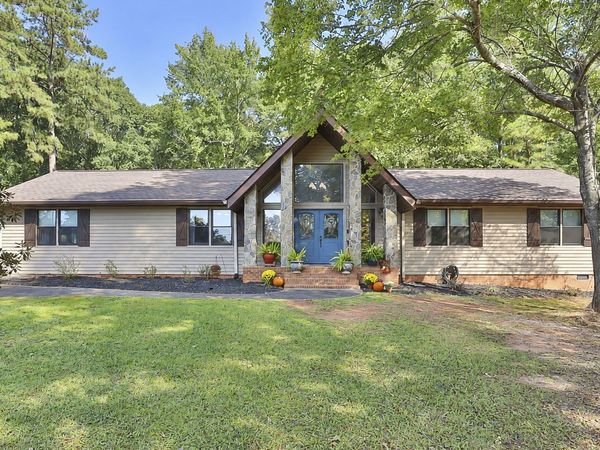 513 Avalon Drive, Fayetteville, GA 30214
