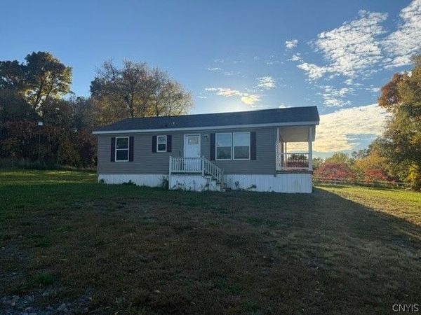 119 South Court , Wampsville, NY 13163
