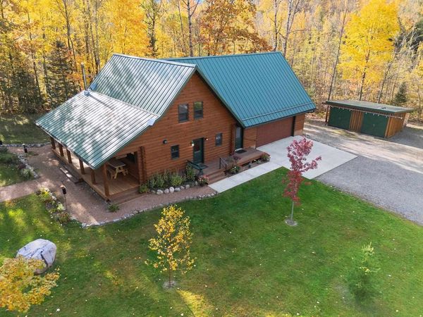 W1376 HANNAHS LANE, White Lake, WI 54491