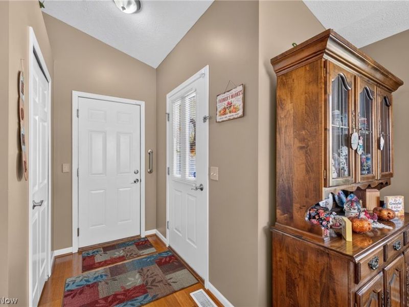 5723 Saint Thomas Lane, Madison, OH 44057 Photo 3