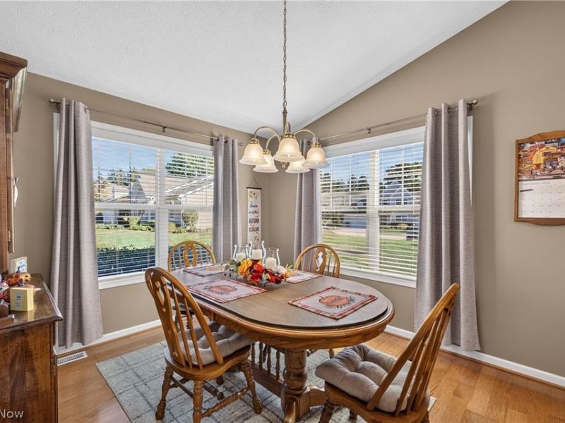 5723 Saint Thomas Lane, Madison, OH 44057 Photo 5