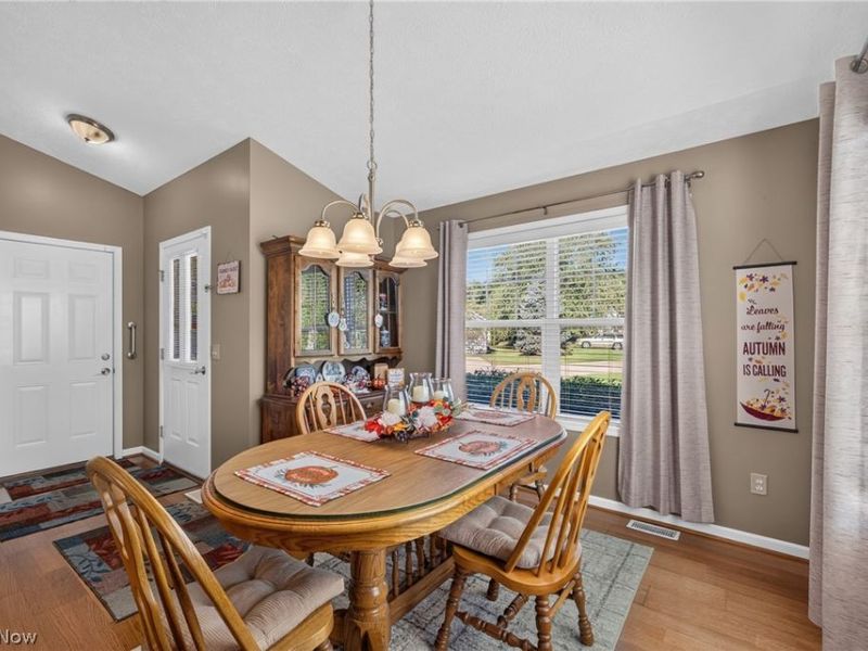 5723 Saint Thomas Lane, Madison, OH 44057 Photo 6