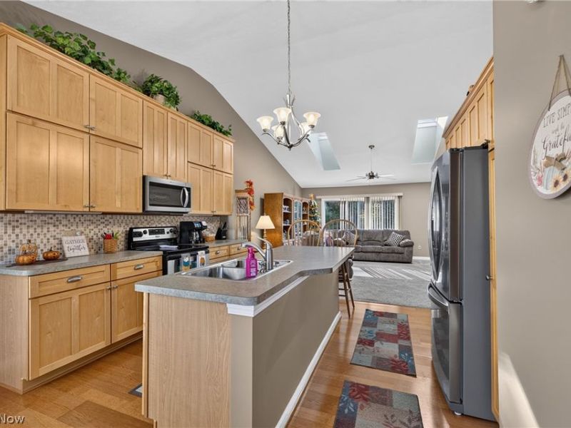 5723 Saint Thomas Lane, Madison, OH 44057 Photo 9