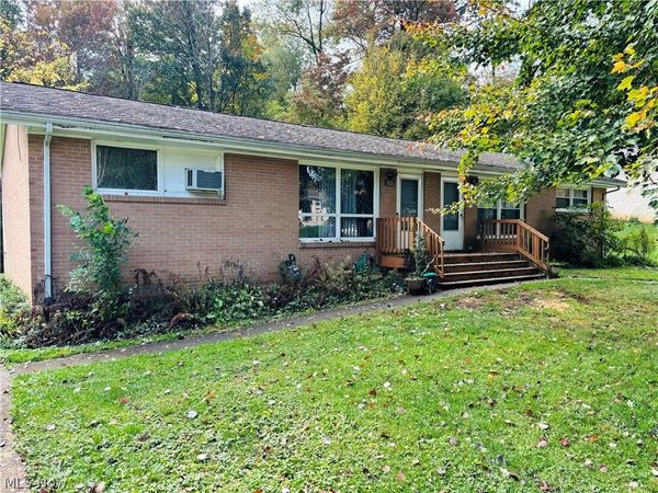7600 Peyton Street NW, Massillon, OH 44646