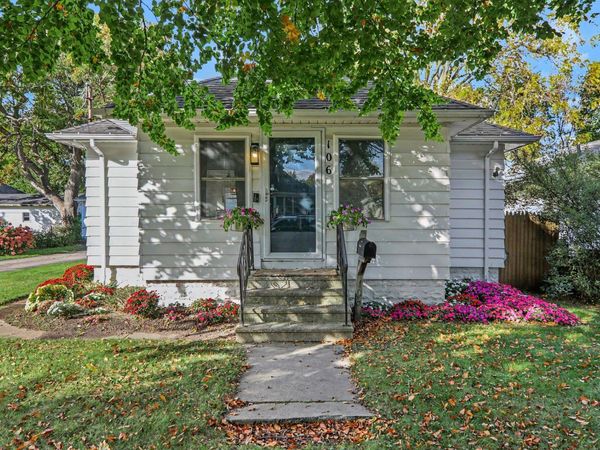 106 Marshall Street, Jackson, MI 49202