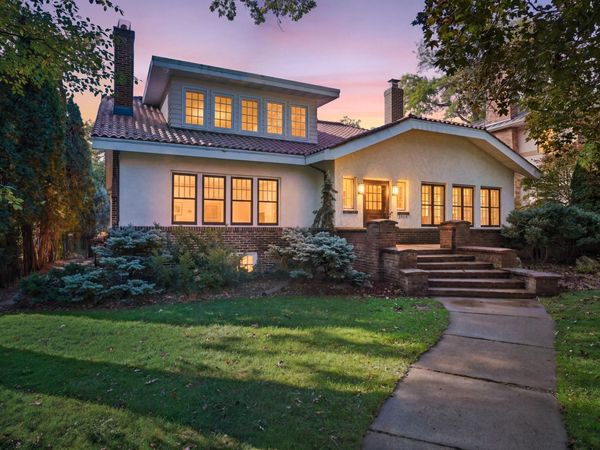 2409 W 22nd Street, Minneapolis, MN 55405