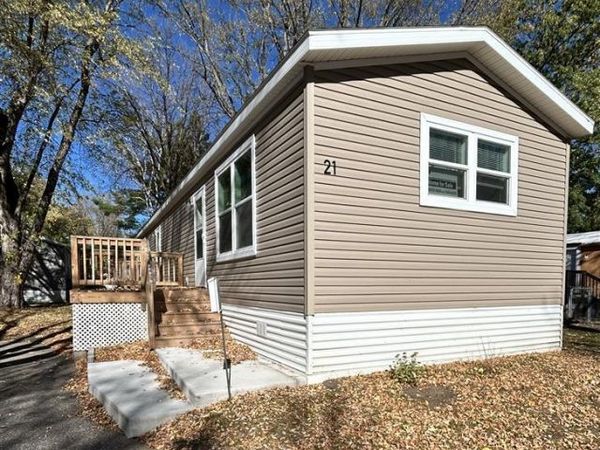 21 Perimeter Drive, Sartell, MN 56377