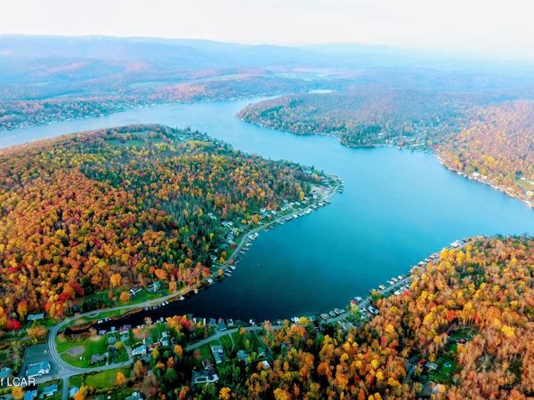36 Marina Drive, Harveys Lake, PA 18618