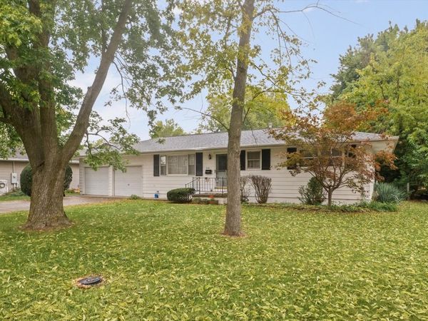 324 W Washington Street , Arcola, IL 61910