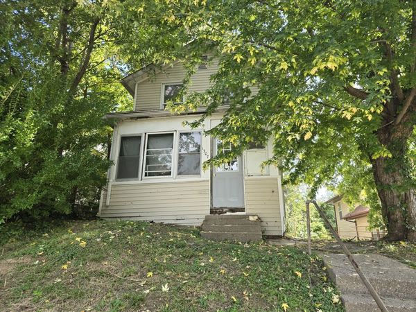 1307 Leclaire Street , Davenport, IA 52803