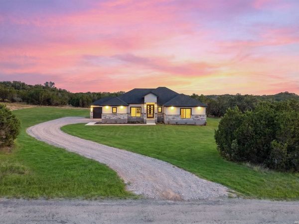 1456 Primrose Path, Canyon Lake, TX 78133