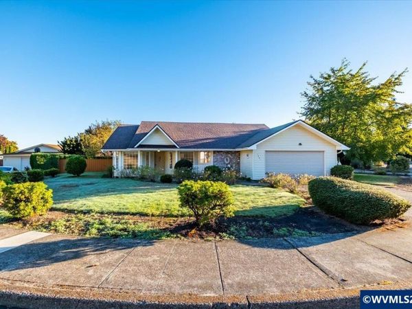 1481 Scotch Ct SE, Salem, OR 97306