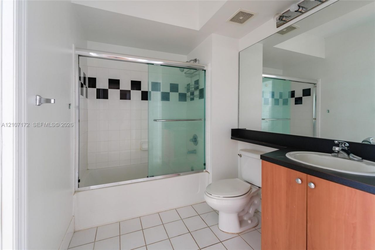 1330 West Ave , Unit 909, Miami Beach, FL 33139 Photo