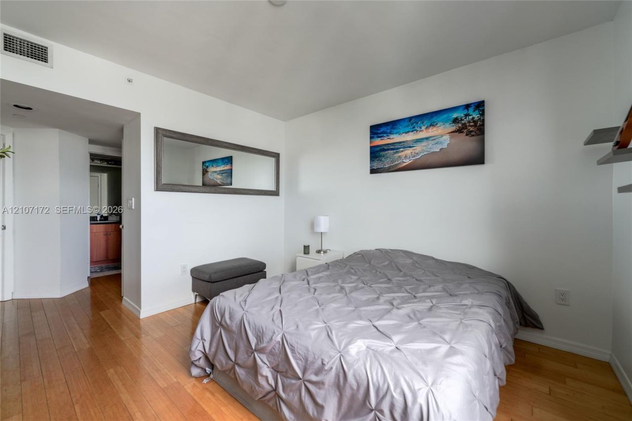 1330 West Ave , Unit 909, Miami Beach, FL 33139 Photo