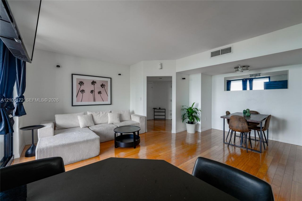 1330 West Ave , Unit 909, Miami Beach, FL 33139 Photo