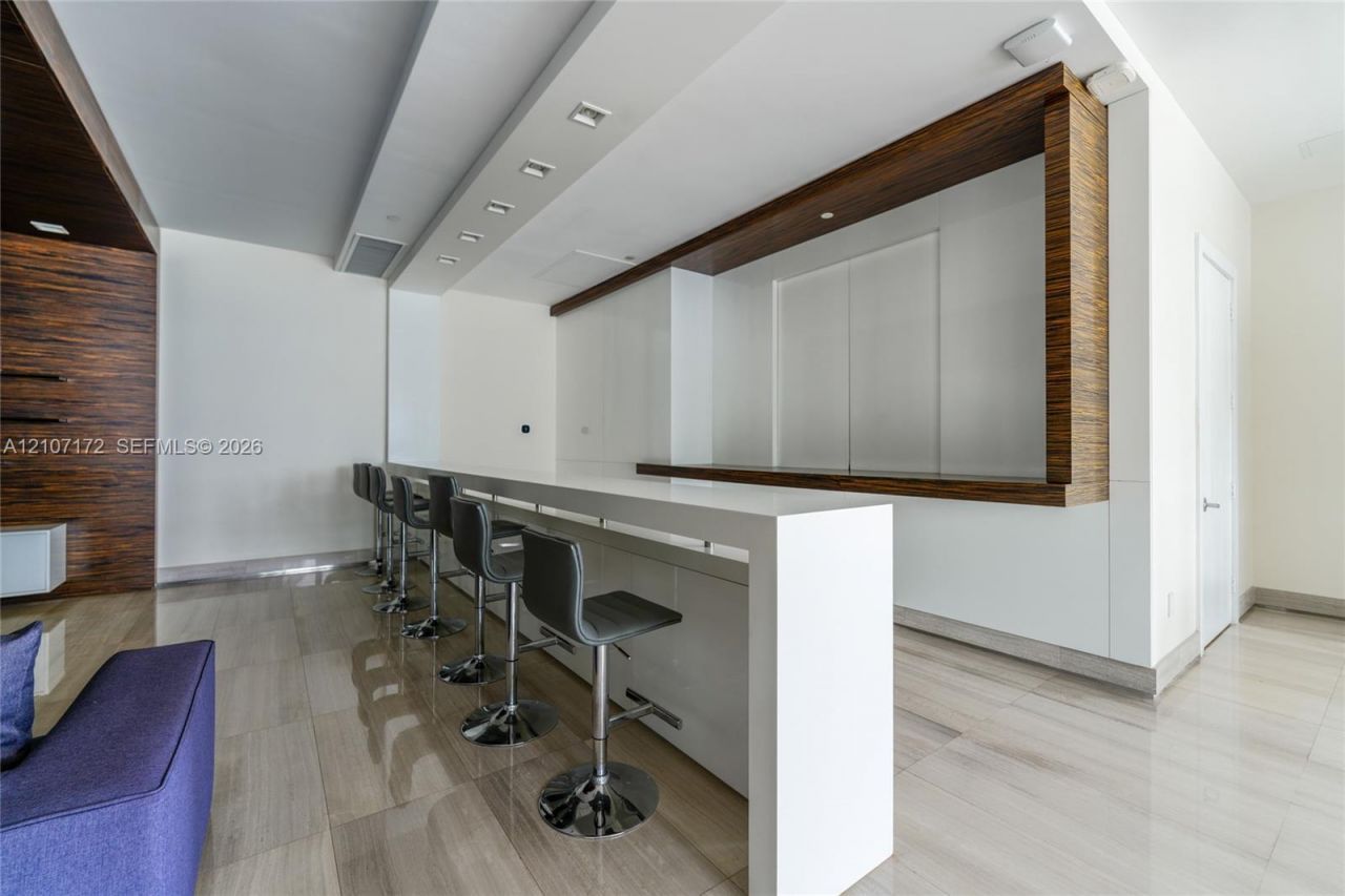 1330 West Ave , Unit 909, Miami Beach, FL 33139 Photo