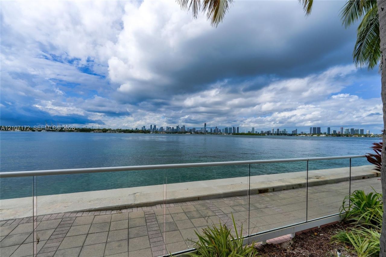 1330 West Ave , Unit 909, Miami Beach, FL 33139 Photo