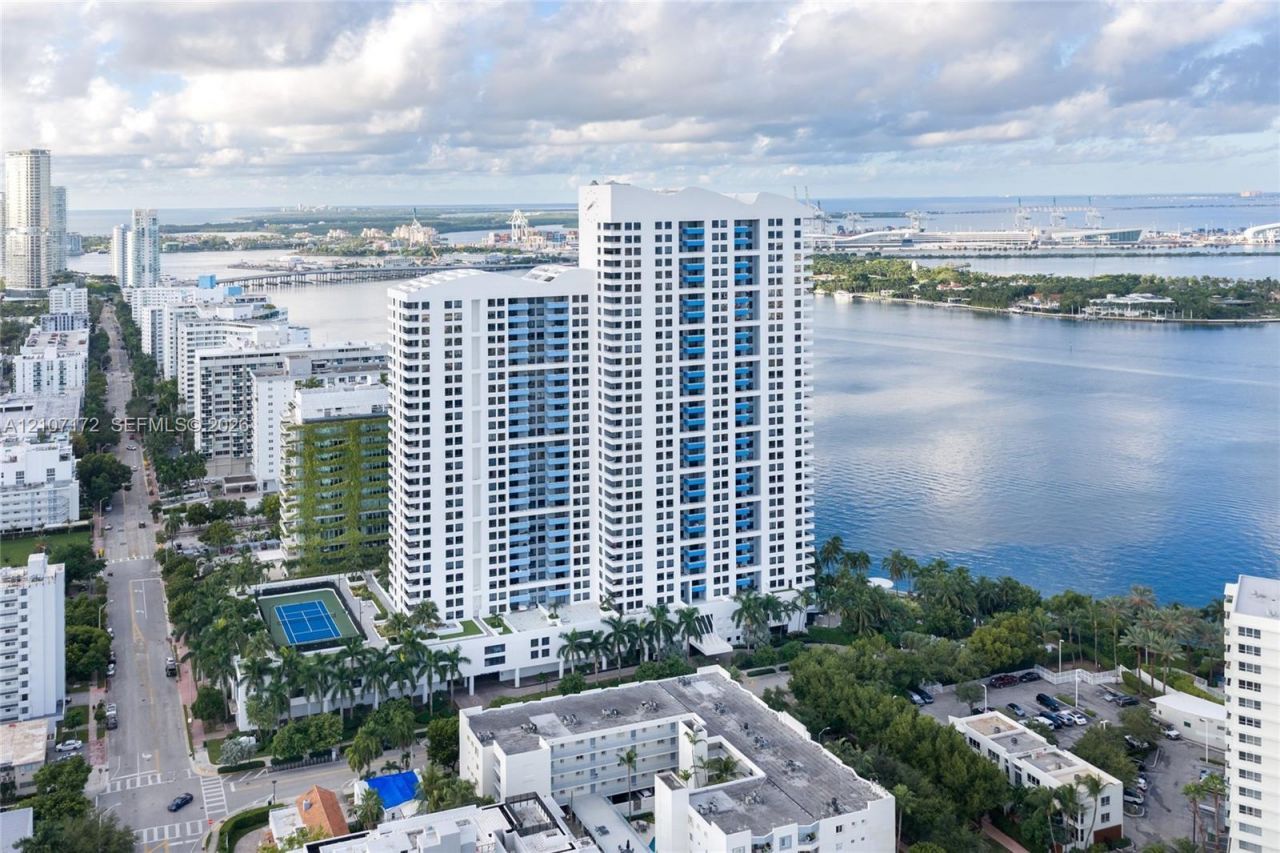 1330 West Ave , Unit 909, Miami Beach, FL 33139 Photo