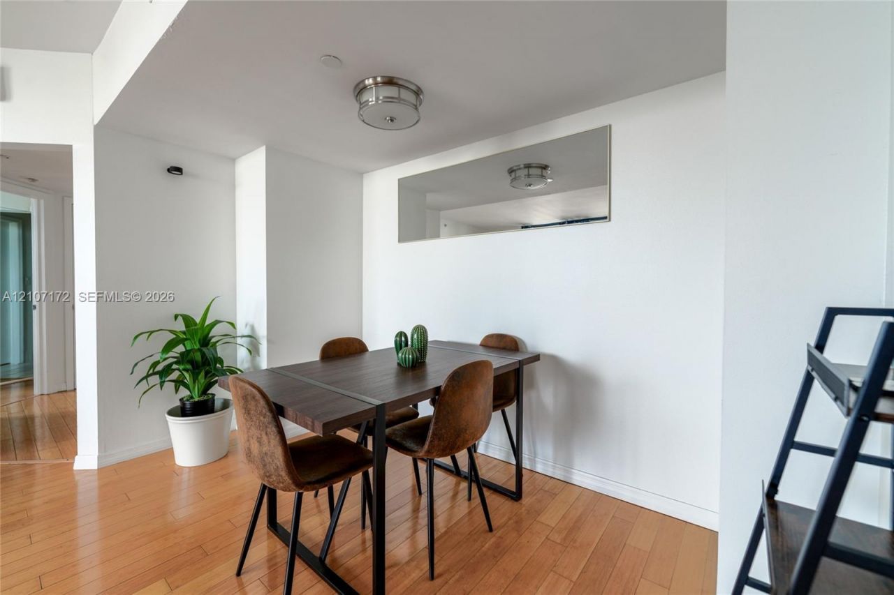 1330 West Ave , Unit 909, Miami Beach, FL 33139 Photo