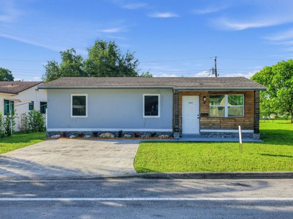 3040 NW 8TH Place, Fort Lauderdale, FL 33311