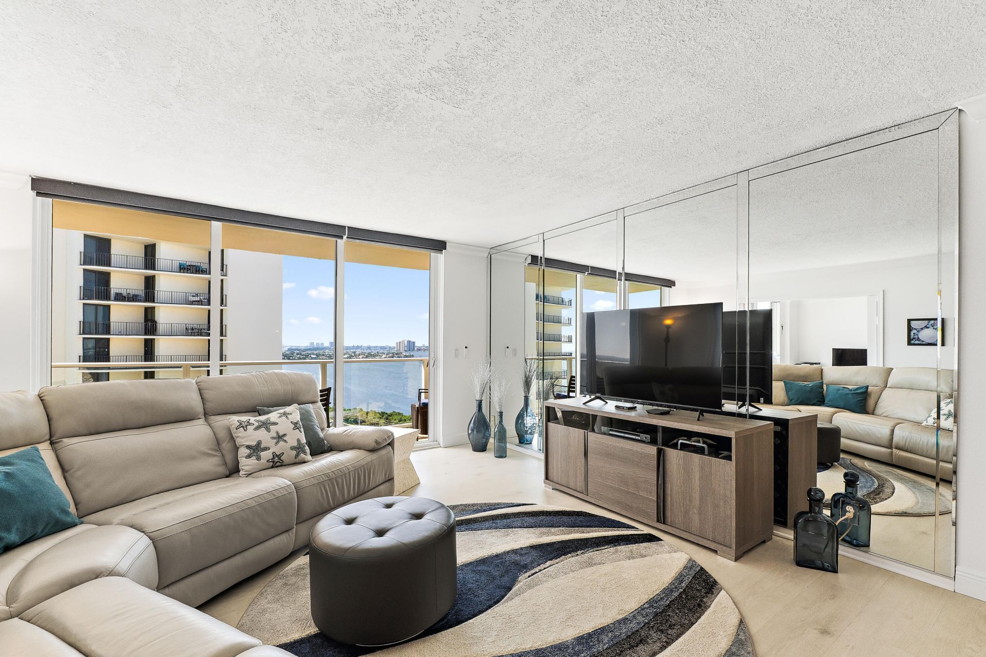 5440 N Ocean Drive, Unit PH205, Singer Island, FL 33404 Photo