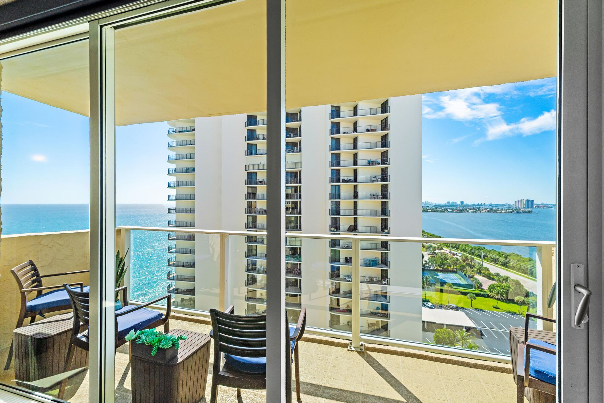 5440 N Ocean Drive, Unit PH205, Singer Island, FL 33404 Photo