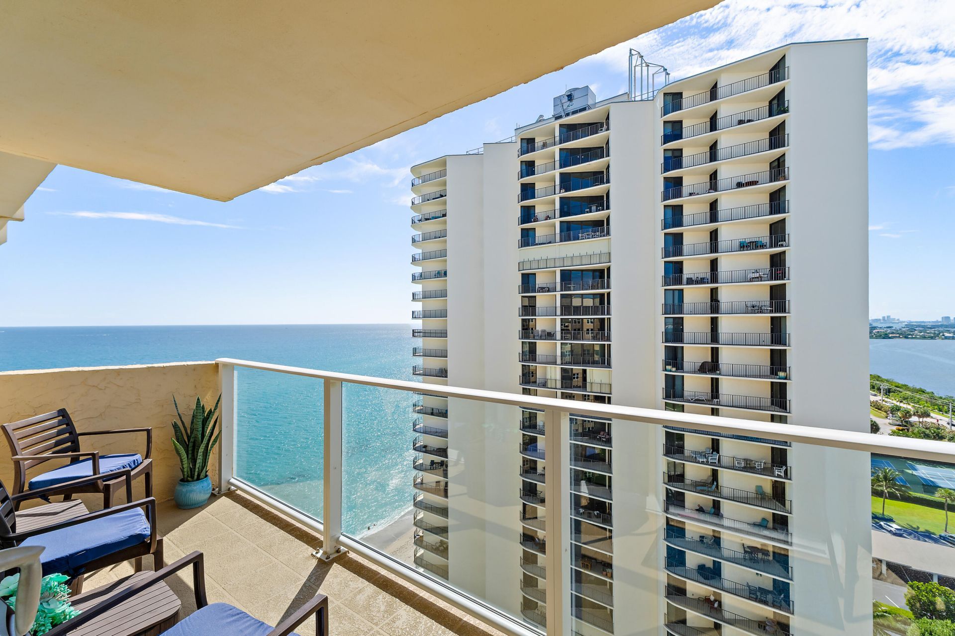 5440 N Ocean Drive, Unit PH205, Singer Island, FL 33404 Photo