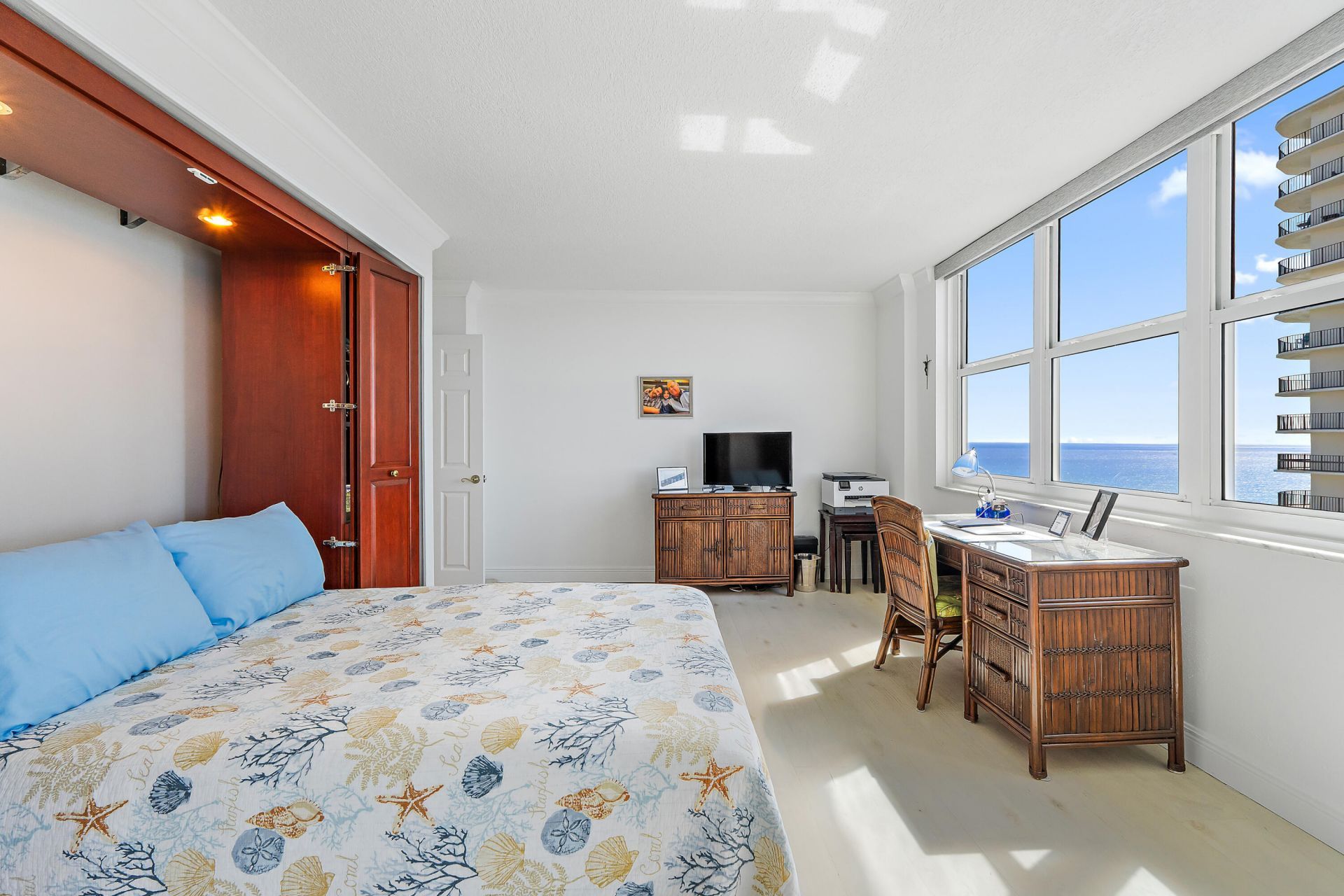 5440 N Ocean Drive, Unit PH205, Singer Island, FL 33404 Photo