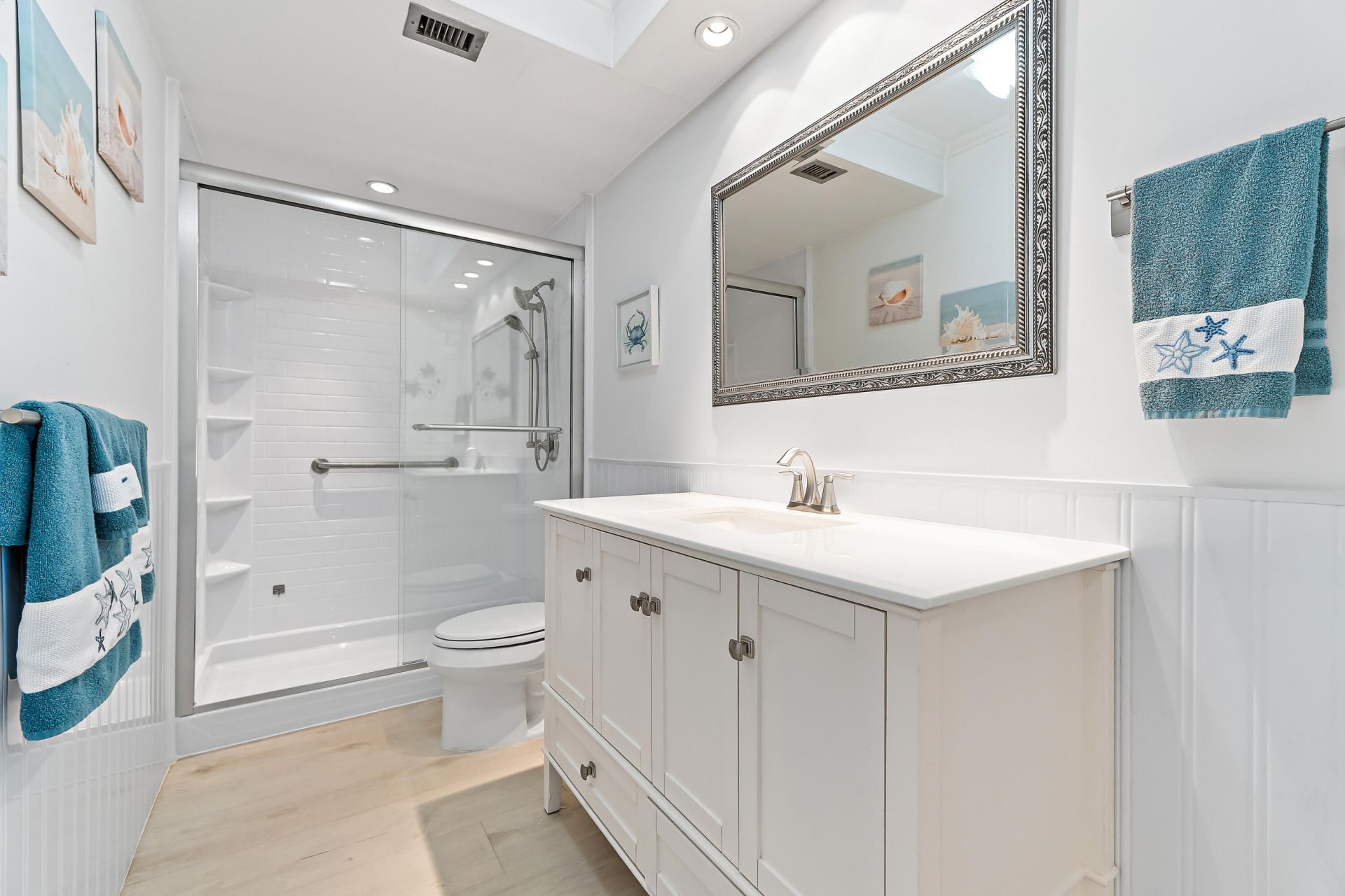 5440 N Ocean Drive, Unit PH205, Singer Island, FL 33404 Photo