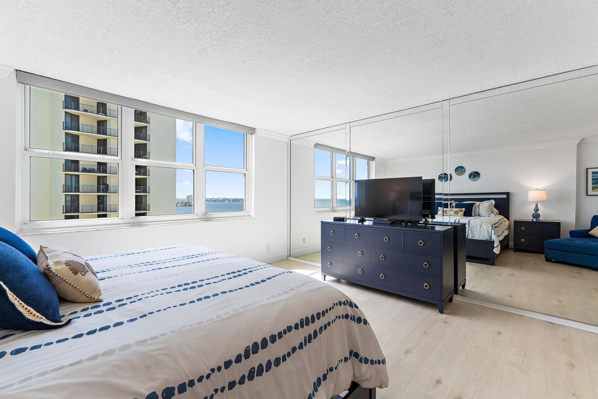 5440 N Ocean Drive, Unit PH205, Singer Island, FL 33404 Photo