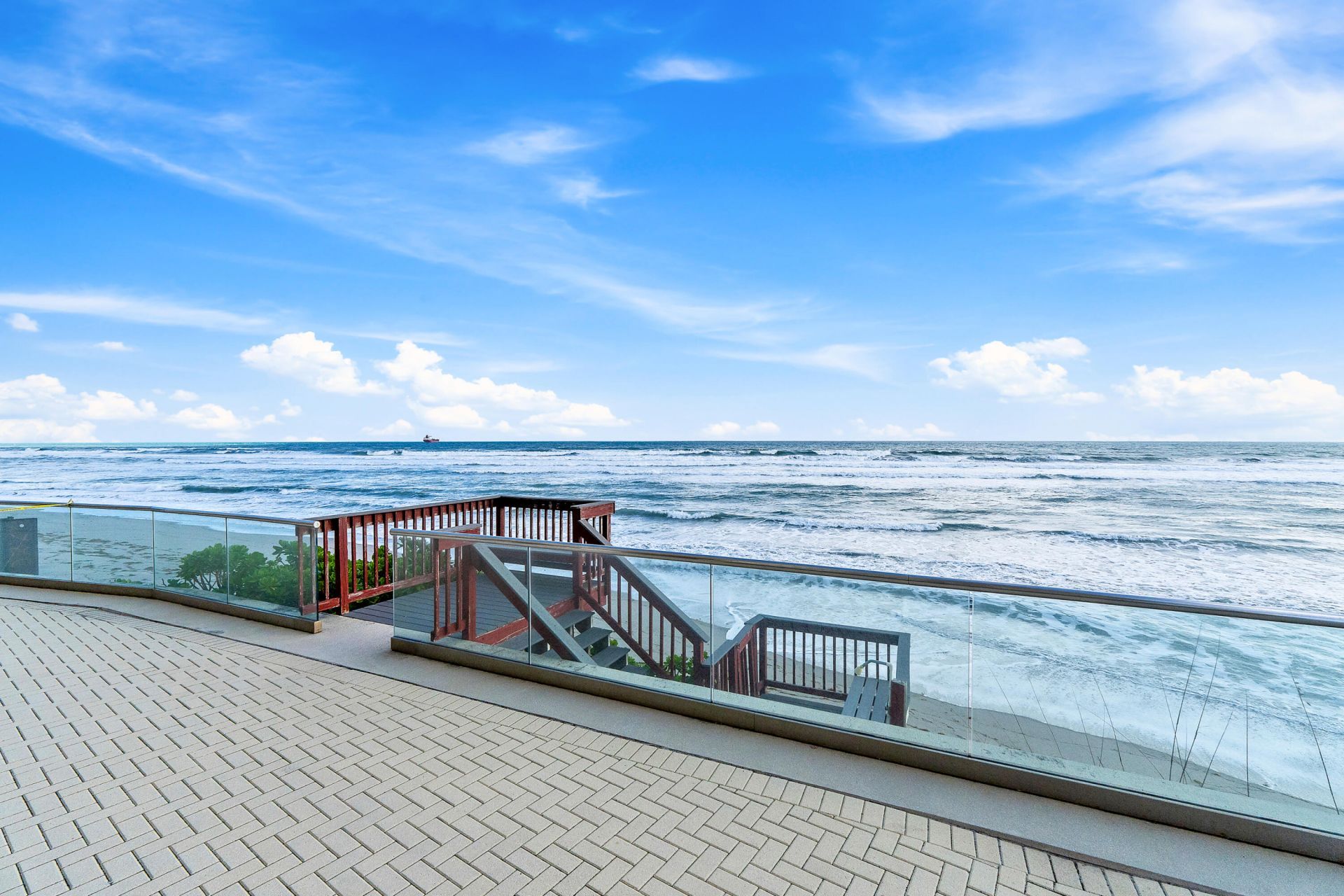 5440 N Ocean Drive, Unit PH205, Singer Island, FL 33404 Photo