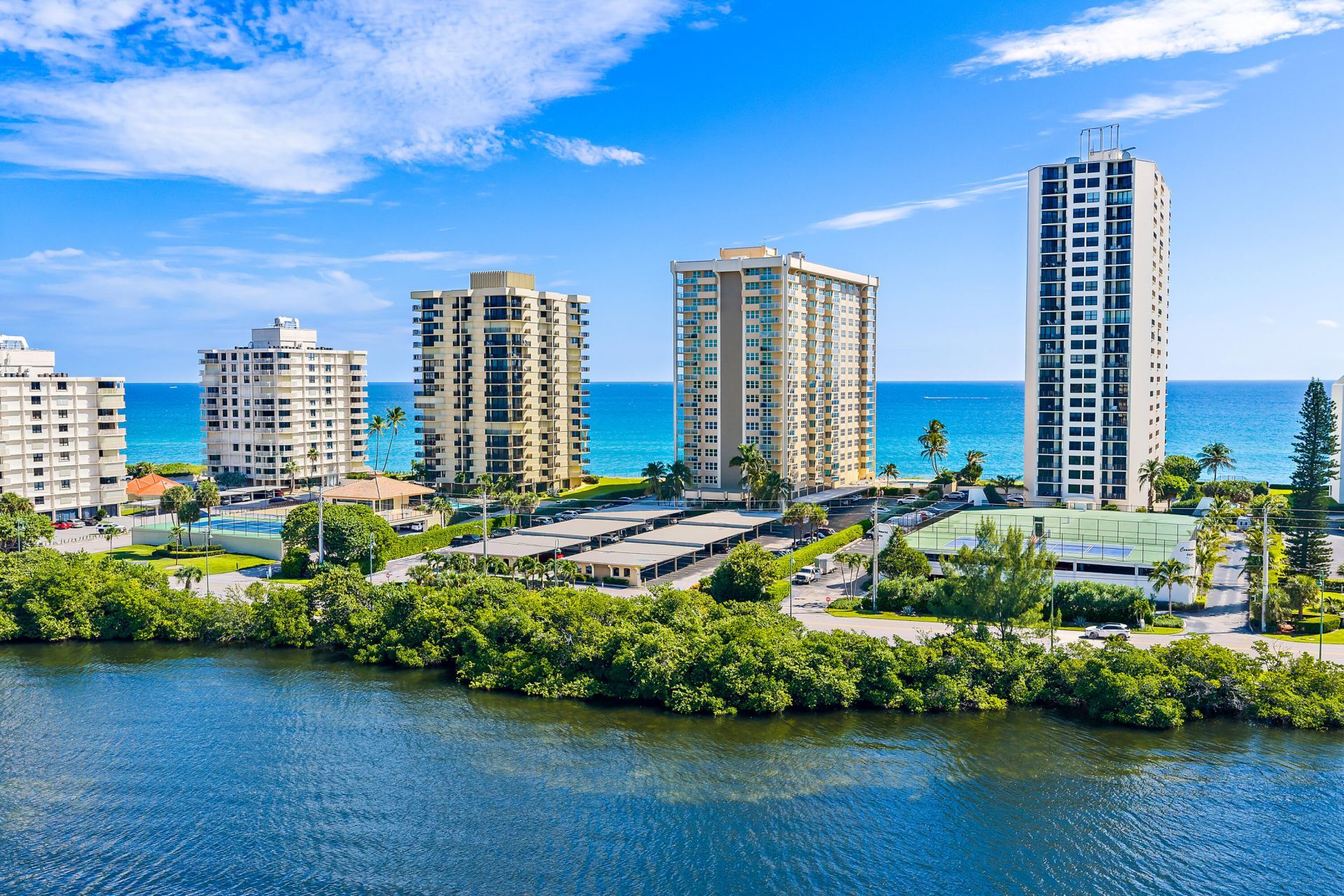 5440 N Ocean Drive, Unit PH205, Singer Island, FL 33404 Photo