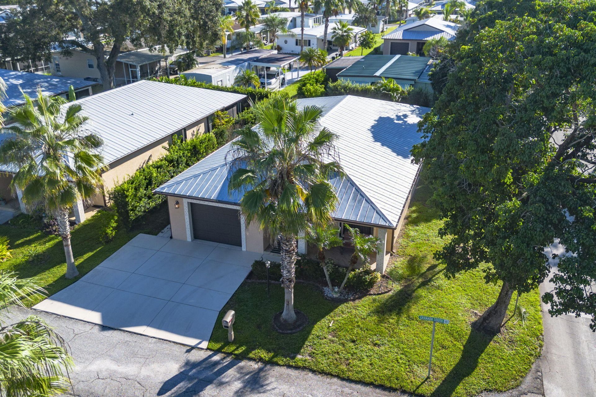 2 S Granada Lane, Port Saint Lucie, FL 34952 Photo