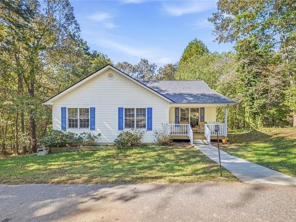 355 Royal Oaks Lane, Dahlonega, GA 30533
