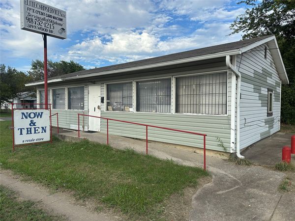 319 N Wood Drive , Okmulgee, OK 74447