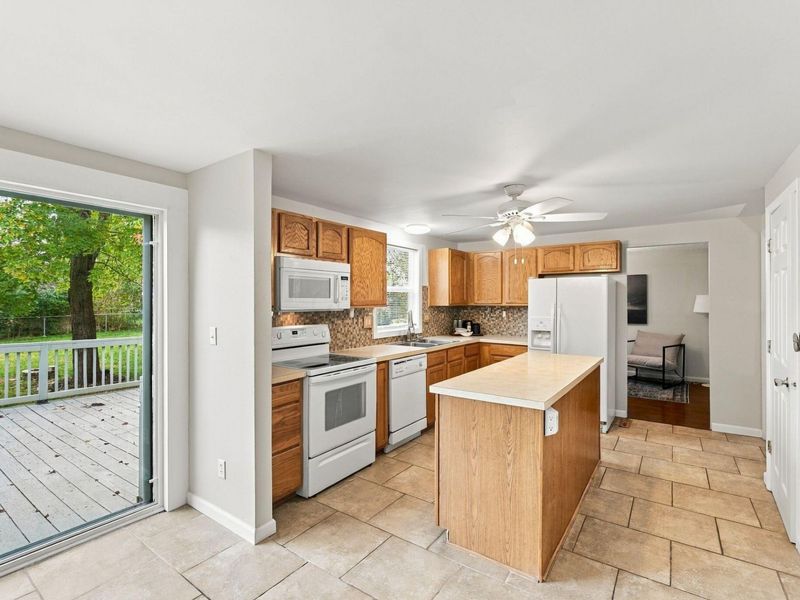 644 Dovalon Place , Galloway, OH 43119 Photo 20