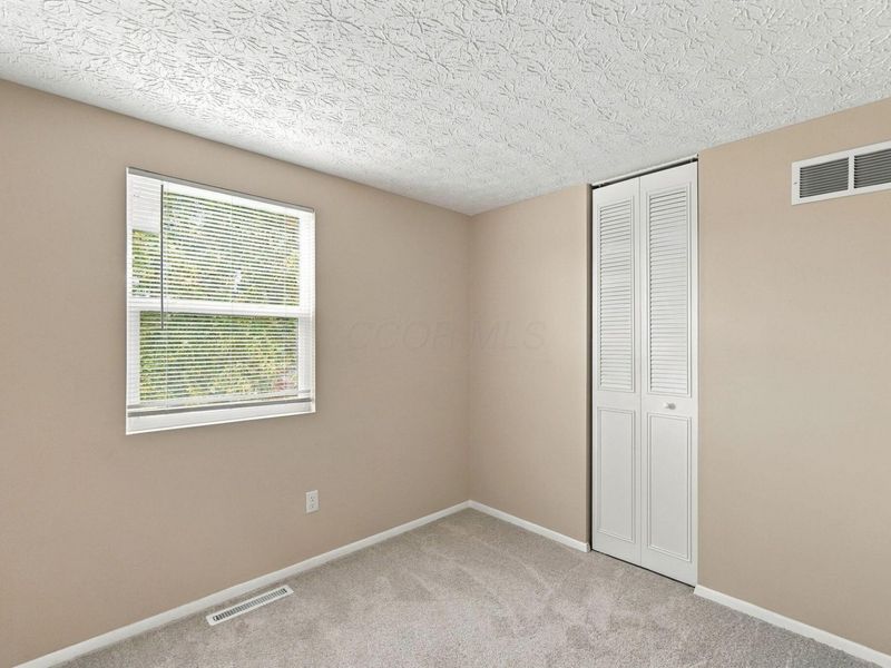 644 Dovalon Place , Galloway, OH 43119 Photo 35