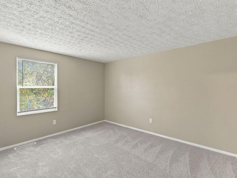 644 Dovalon Place , Galloway, OH 43119 Photo 37
