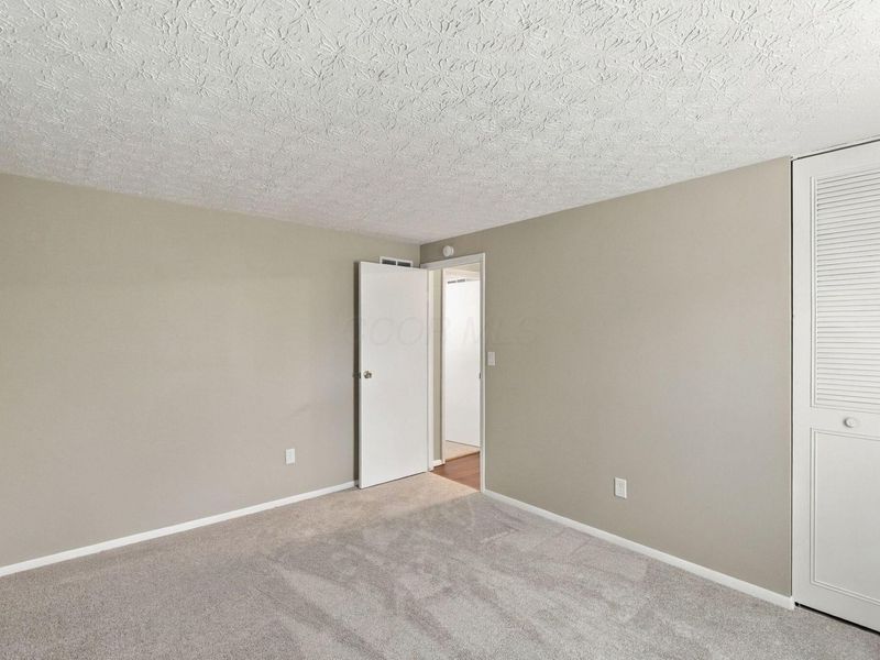 644 Dovalon Place , Galloway, OH 43119 Photo 38