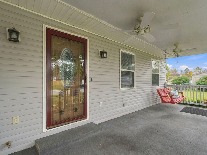 644 Dovalon Place , Galloway, OH 43119 Photo 6