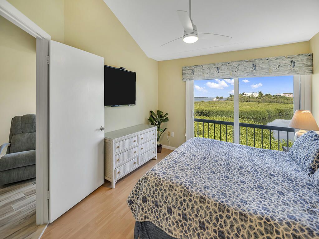 9812 Leeward Avenue, Unit 30' Boat S, Key Largo, FL 33037 Photo