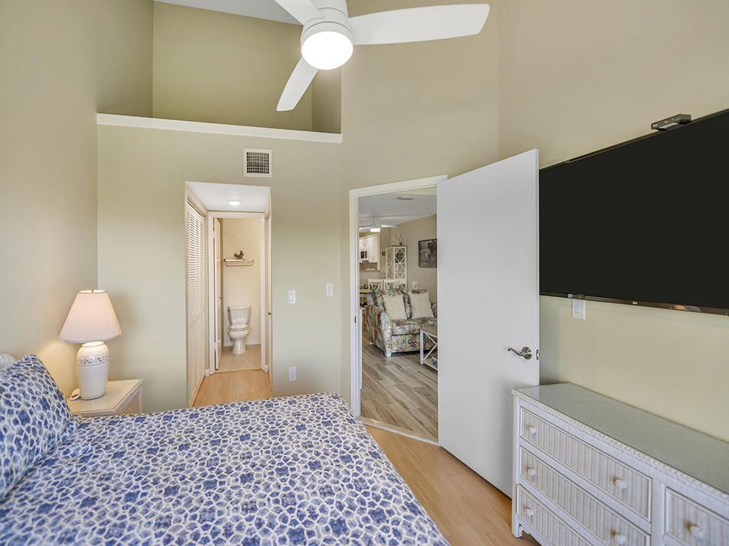 9812 Leeward Avenue, Unit 30' Boat S, Key Largo, FL 33037 Photo