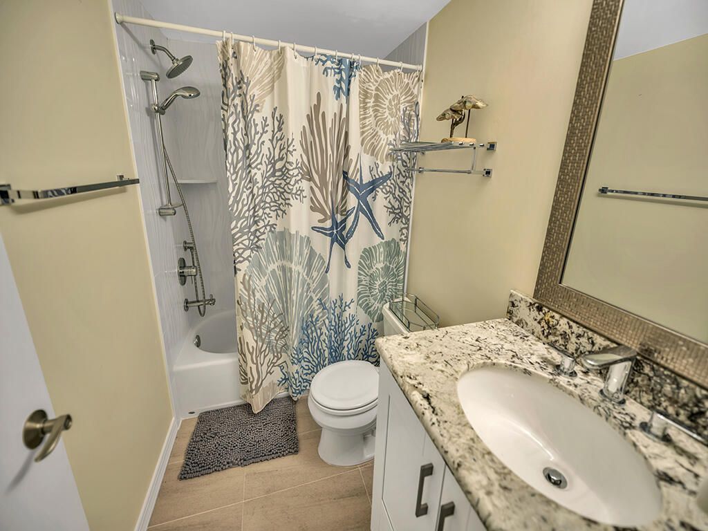 9812 Leeward Avenue, Unit 30' Boat S, Key Largo, FL 33037 Photo