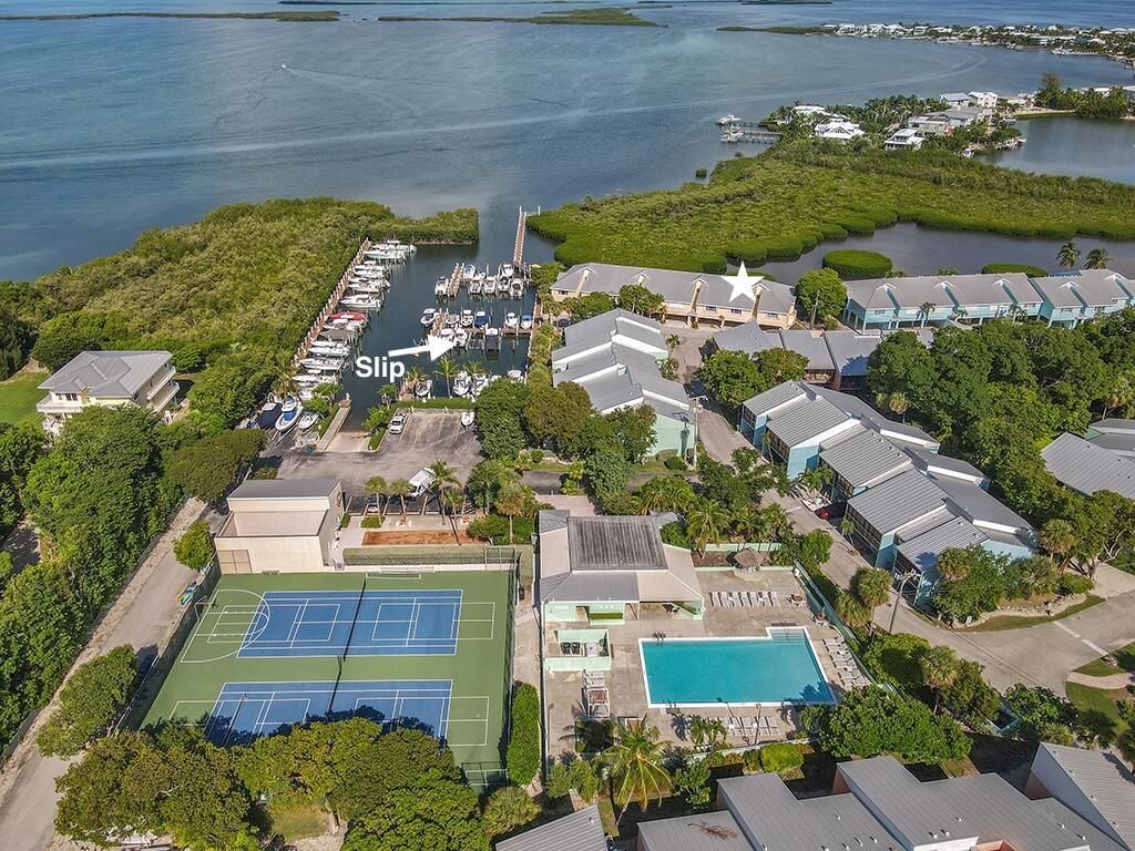 9812 Leeward Avenue, Unit 30' Boat S, Key Largo, FL 33037 Photo