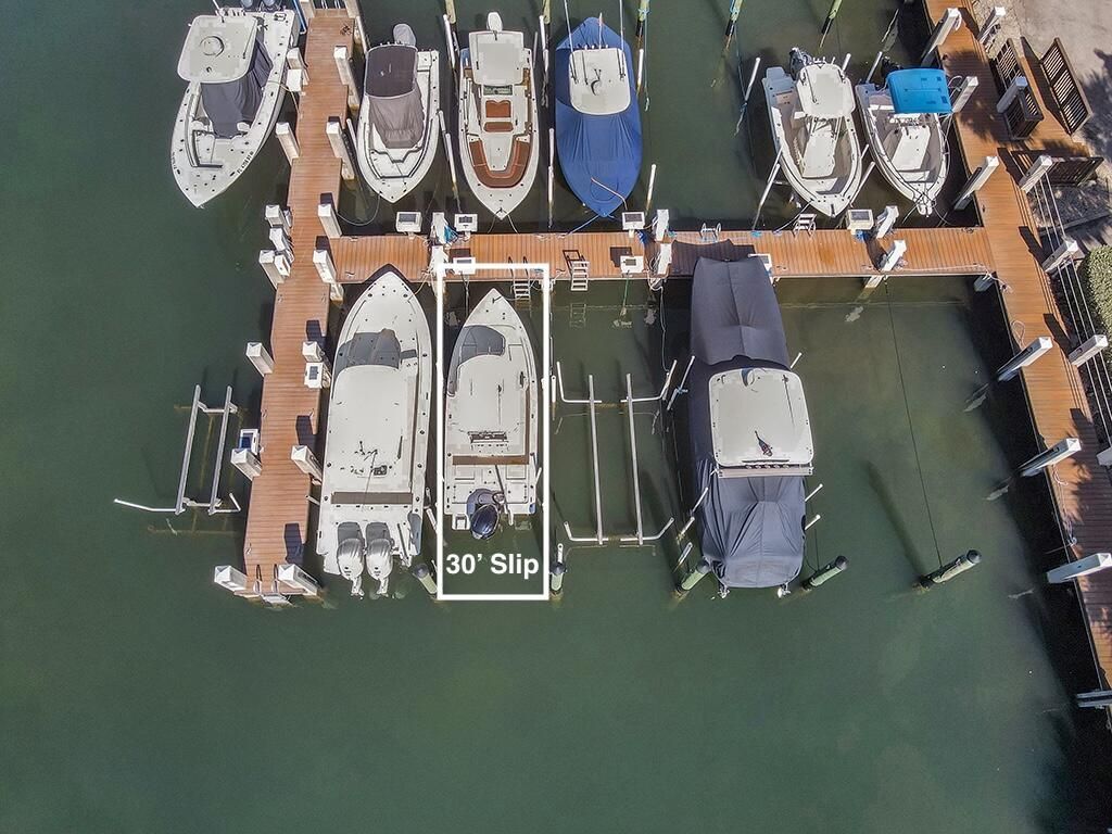 9812 Leeward Avenue, Unit 30' Boat S, Key Largo, FL 33037 Photo