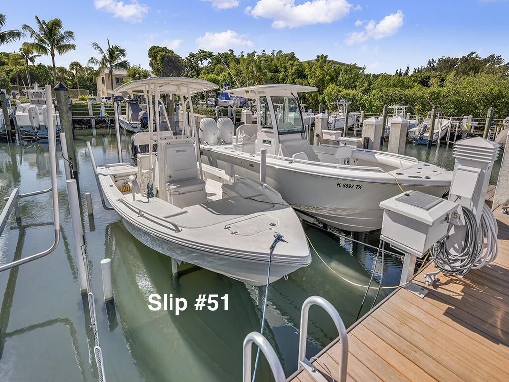 9812 Leeward Avenue, Unit 30' Boat S, Key Largo, FL 33037 Photo