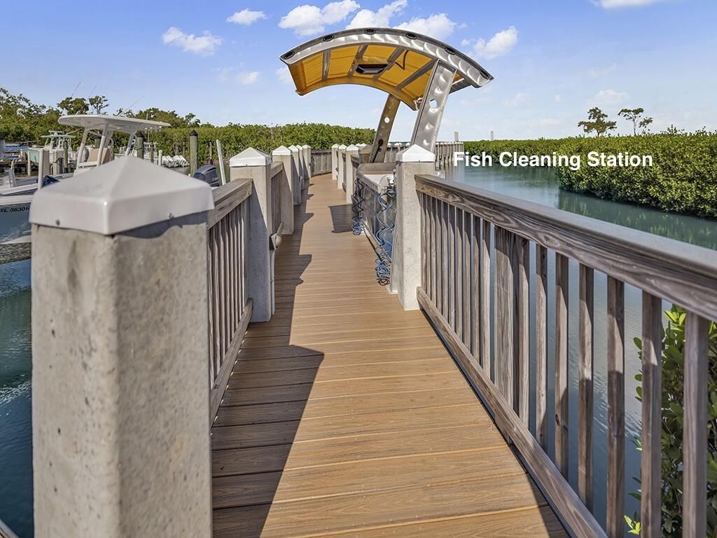 9812 Leeward Avenue, Unit 30' Boat S, Key Largo, FL 33037 Photo